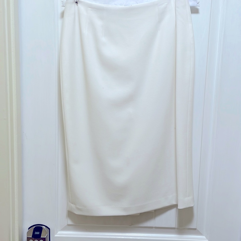 White pencil skirt